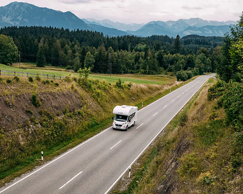 Alkoven Reisemobil Berge Urlaub